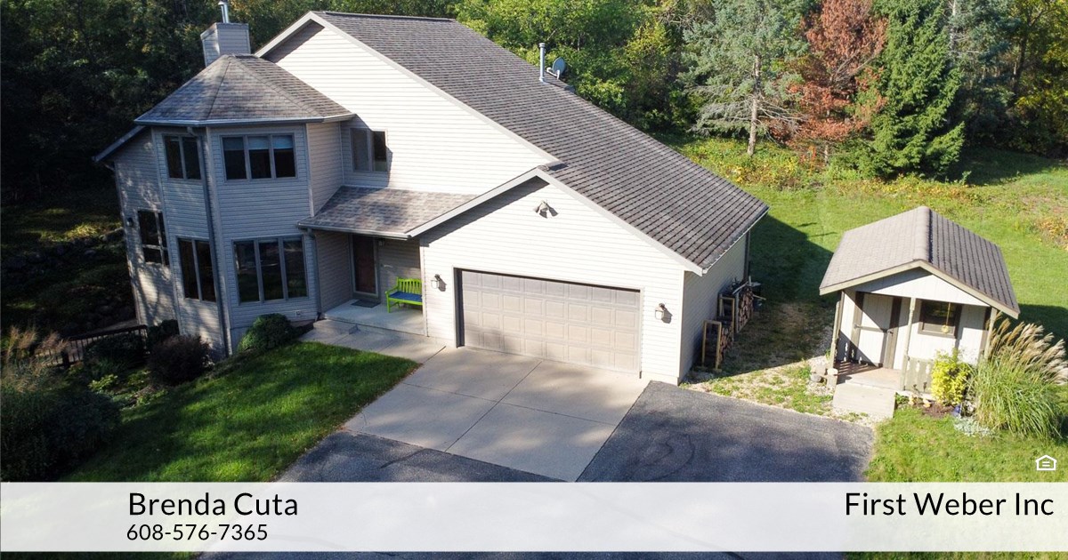 903 Co Rd MM, Oregon, WI 53575